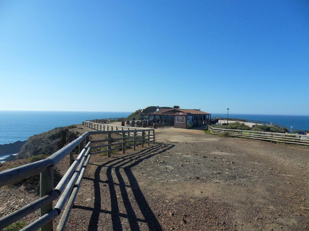 Moradia Vale Da Telha Villa Aljezur Exterior photo